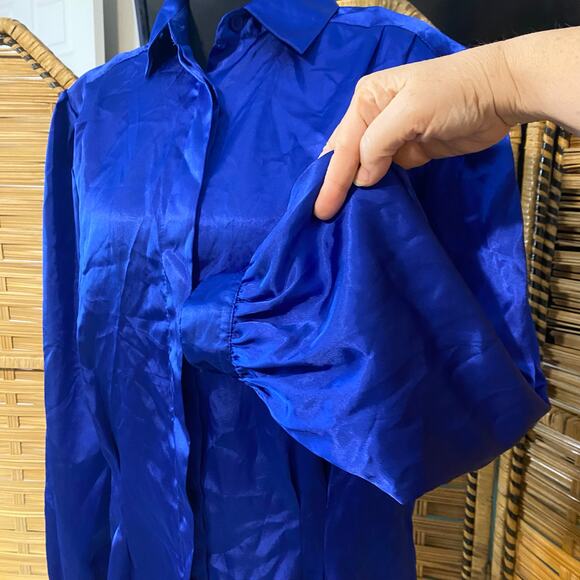 Vintage Laura & Jayne Blue Satin Blouse 80s Puff Sleeve Button Up 12 Hong Kong - Picture 8 of 9